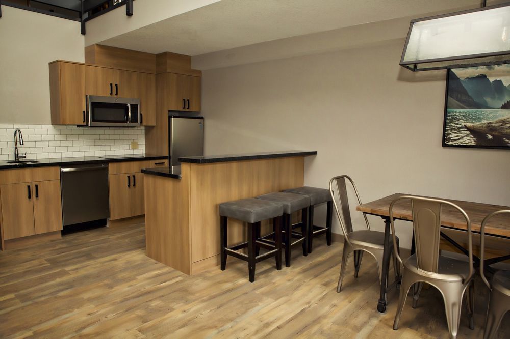 คานาลตา ลอดจ์ Hotel แบมฟ์ ภายนอก รูปภาพ