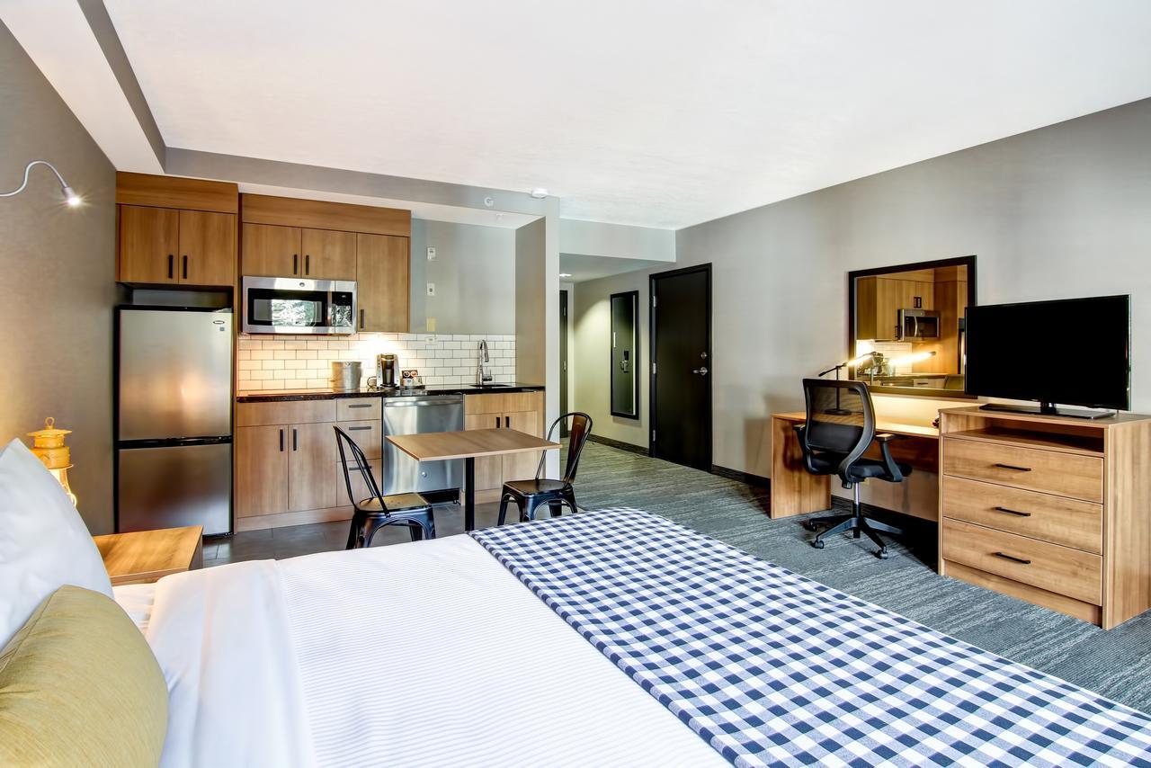 คานาลตา ลอดจ์ Hotel แบมฟ์ ภายนอก รูปภาพ