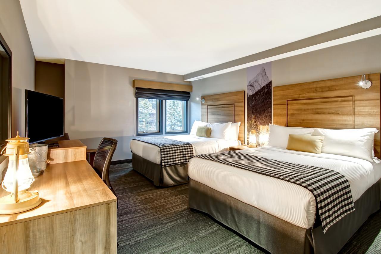 คานาลตา ลอดจ์ Hotel แบมฟ์ ภายนอก รูปภาพ