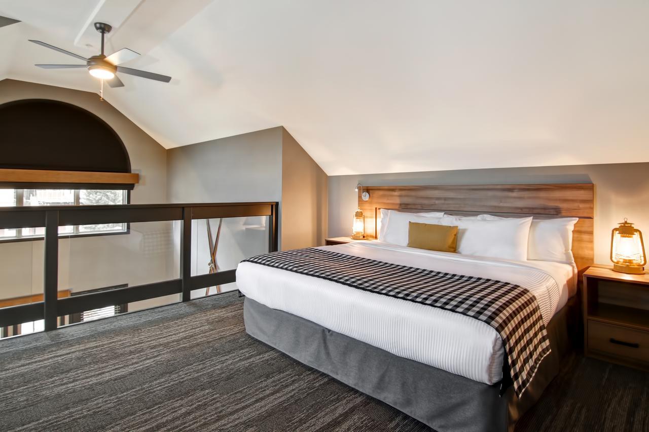 คานาลตา ลอดจ์ Hotel แบมฟ์ ภายนอก รูปภาพ