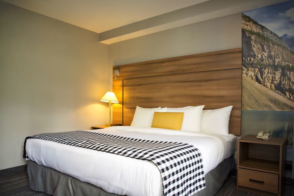 คานาลตา ลอดจ์ Hotel แบมฟ์ ภายนอก รูปภาพ